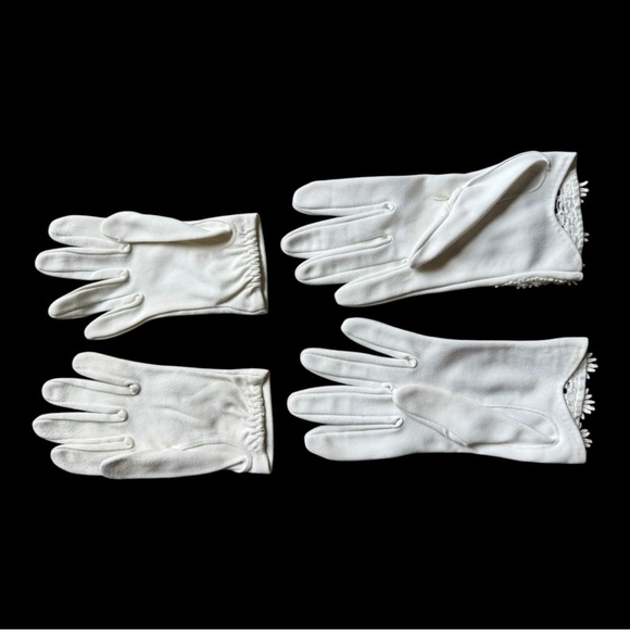 Bundle of Vintage Gloves - Picture 8 of 12